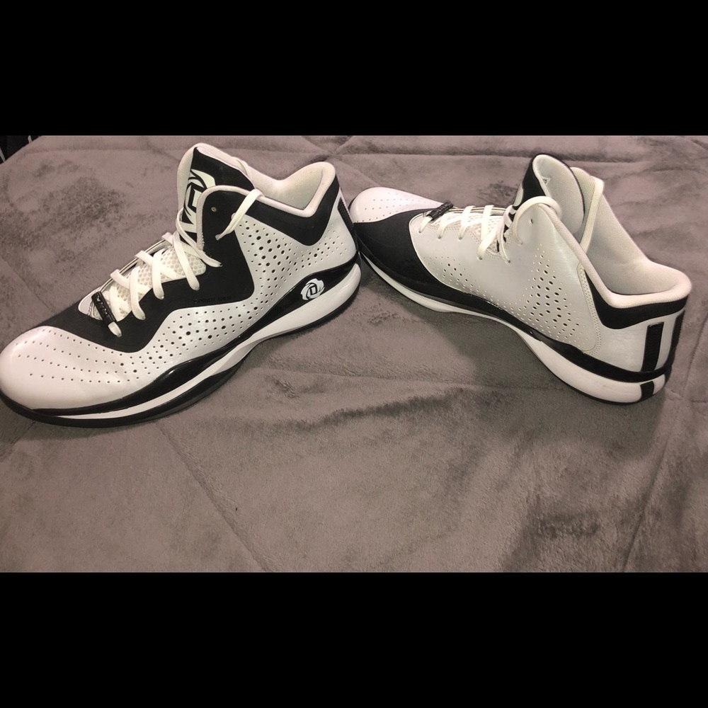Derrick Rose 773 iii (Size 12)